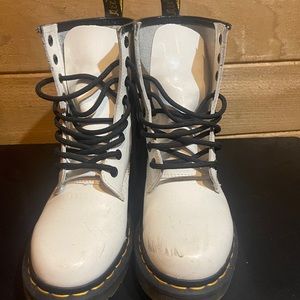 dr martens boots